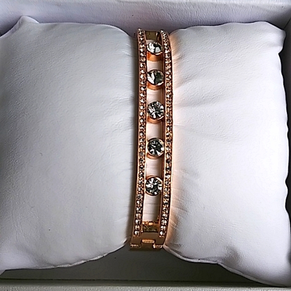 Geoffrey Bean Gold Bangle Bracelet with Rhinestone - Picture 6 of 8